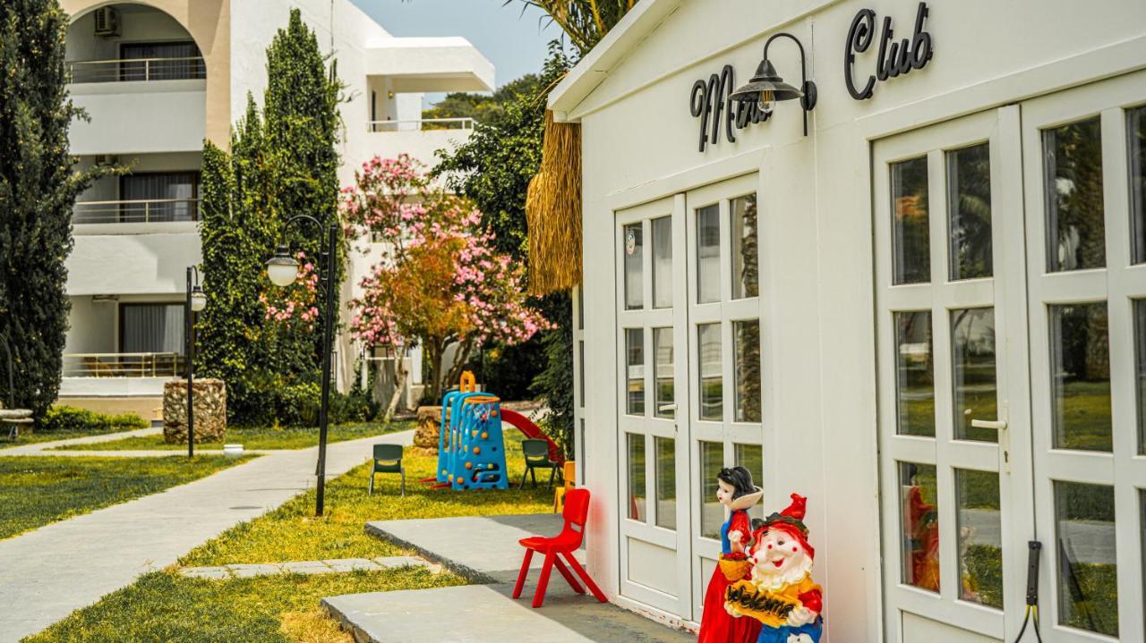 Club Beyy Resort Hotel Izmir Bagian luar foto