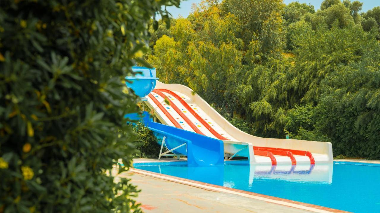 Club Beyy Resort Hotel Izmir Bagian luar foto