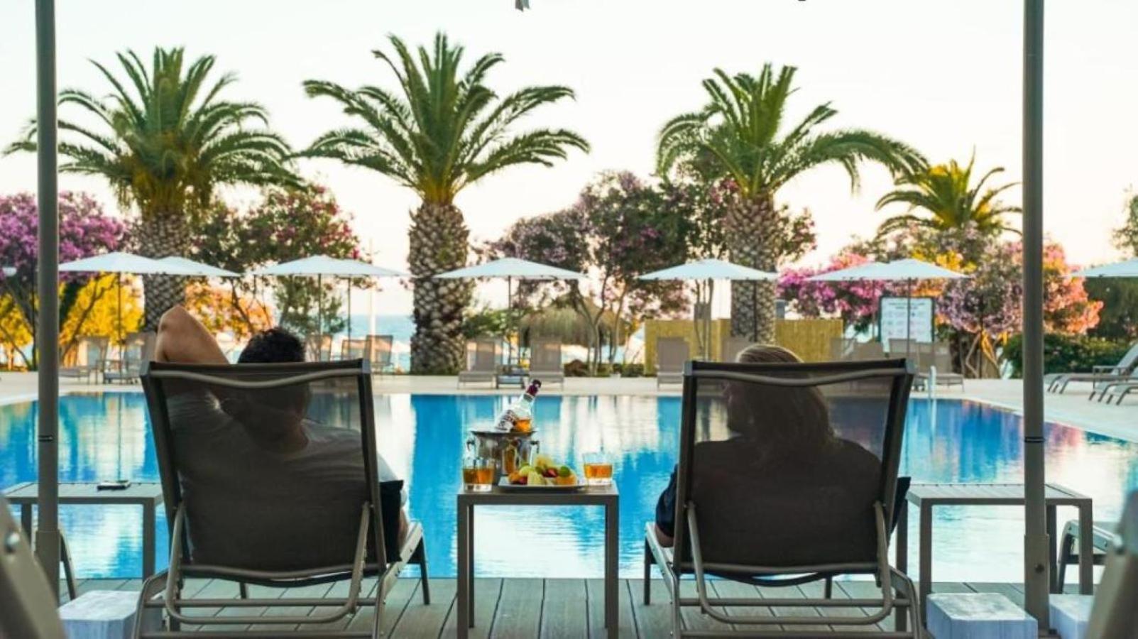Club Beyy Resort Hotel Izmir Bagian luar foto