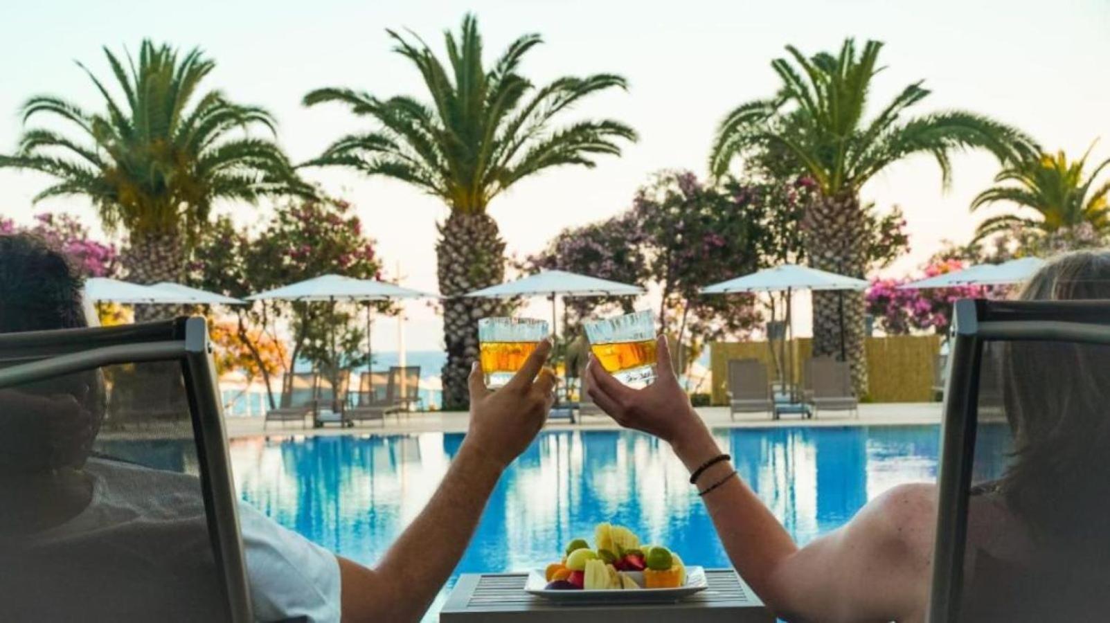 Club Beyy Resort Hotel Izmir Bagian luar foto